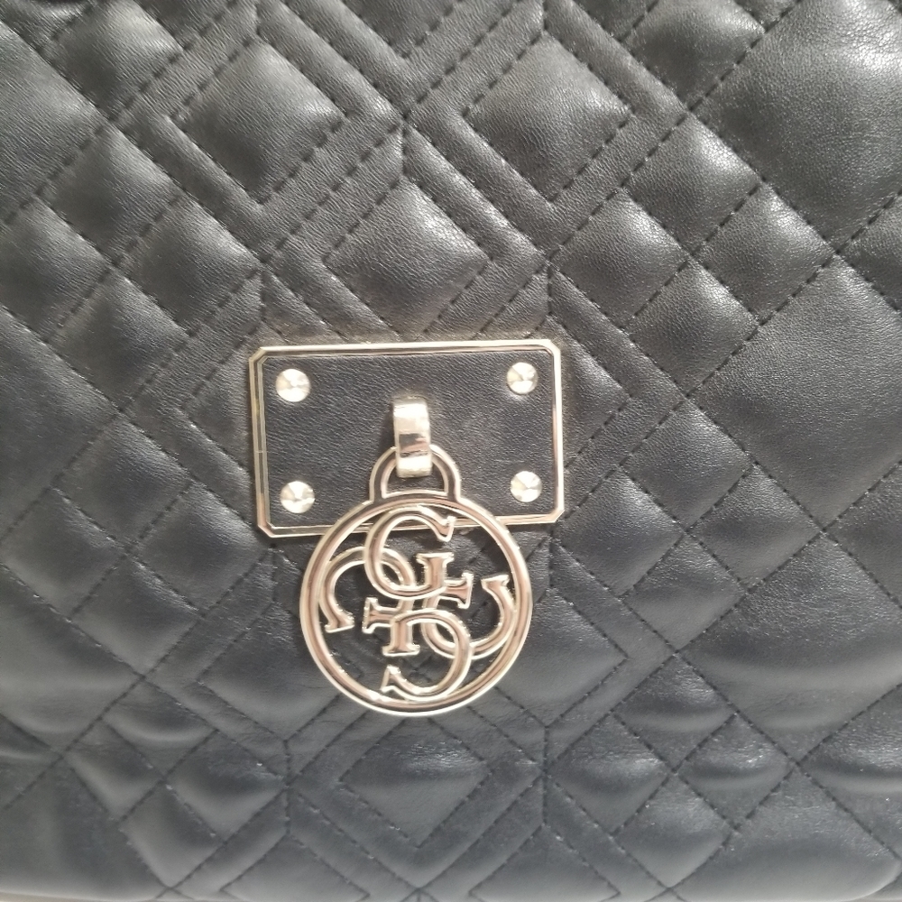 Guess Women's Aliza Dome Satchel Black Satchel NWOT - Picture 4 of 4